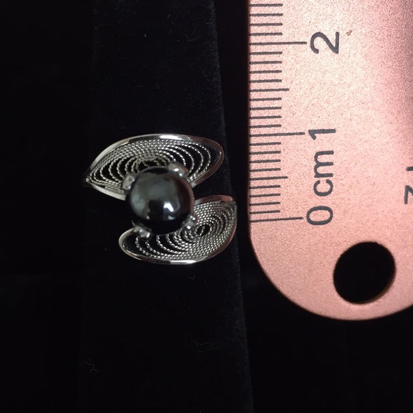 Sterling Silver Hematite Pearl Wrap Ring - Picture 8 of 9